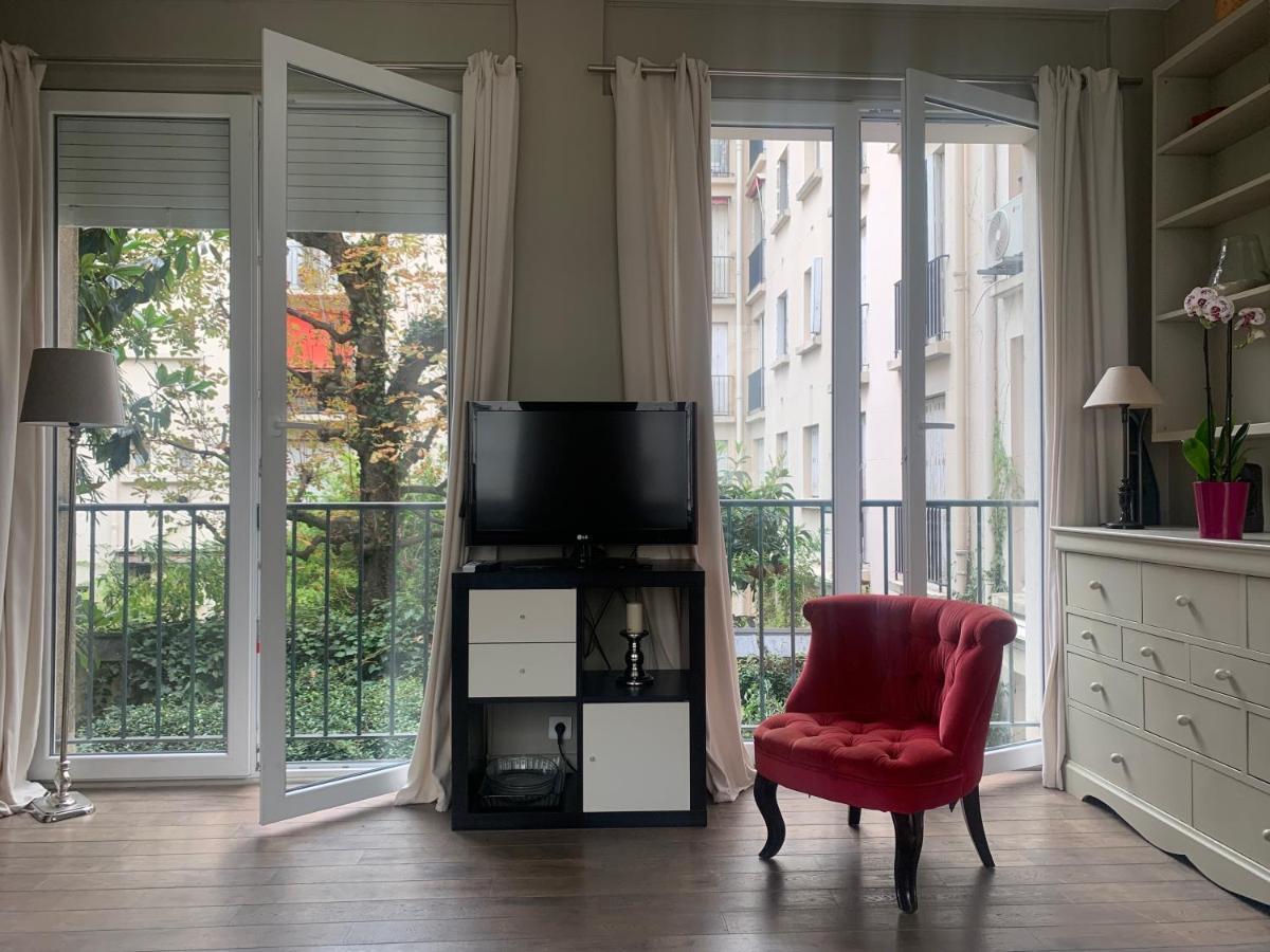 Porte Maillot-Charming And Calm Studio At Neuilly Neuilly-sur-Seine Exterior foto